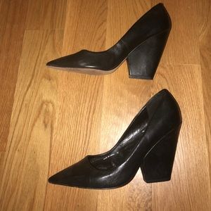 Dolce Vita pointy toe, block heel